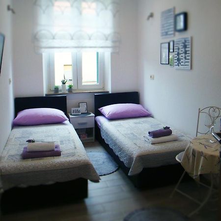 Hoc Loco Split Apartment Luaran gambar