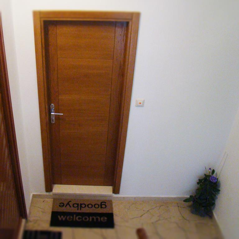 Hoc Loco Split Apartment Luaran gambar